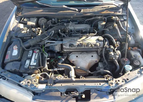 1996 Honda Accord Ex/Ex-R from USA, damaged, VIN 1HGCD5658TA089818